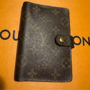 😍🔥 Beautiful Condition🔥😍 Authentic Louis Vuitton Agenda pm.